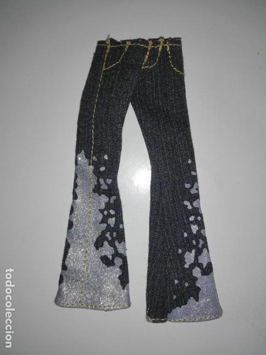 Mu&ntilde;ecas modernas: Pantal&oacute;n de mu&ntilde;eca Bratz - Foto 2