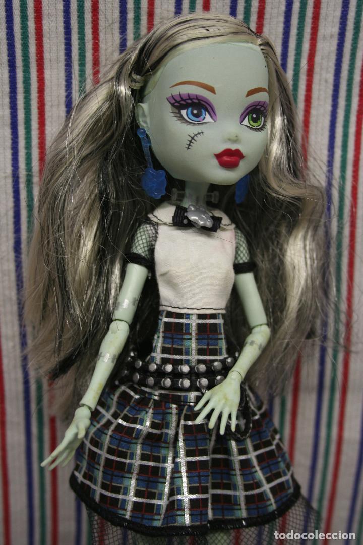 Mu&ntilde;ecas modernas: MU&Ntilde;ECA MONSTER HIGH FRANKIE STEIN 2012 - Foto 6