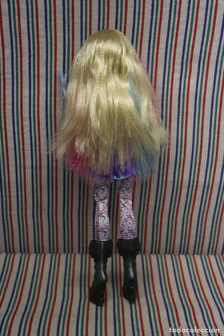 Mu&ntilde;ecas modernas: MU&Ntilde;ECA MONSTER HIGH ABBEY BOMINABLE 2008 - Foto 3