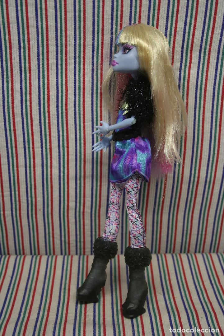 Mu&ntilde;ecas modernas: MU&Ntilde;ECA MONSTER HIGH ABBEY BOMINABLE 2008 - Foto 5
