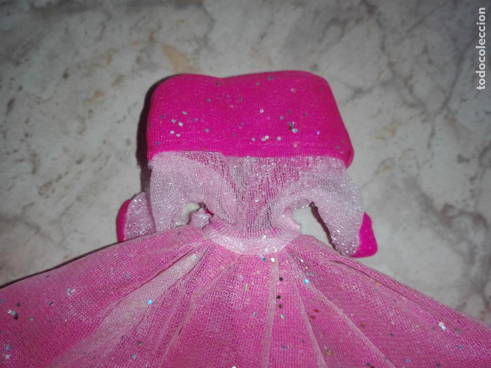 Mu&ntilde;ecas modernas: Bata de mu&ntilde;eca sindy - Foto 4