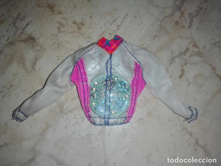 Mu&ntilde;ecas modernas: chaqueta de mu&ntilde;eca sindy - Foto 1
