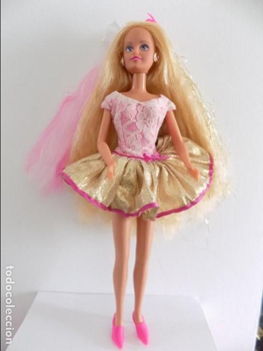 Mu&ntilde;ecas modernas: mu&ntilde;eca sindy de hasbro con mechones - Foto 1