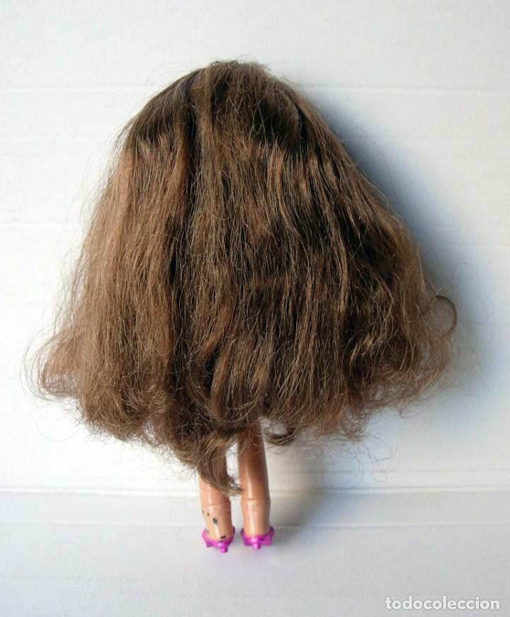 Mu&ntilde;ecas modernas: Mu&ntilde;eca Bratz antigua m&aacute;s accesorios - Foto 2