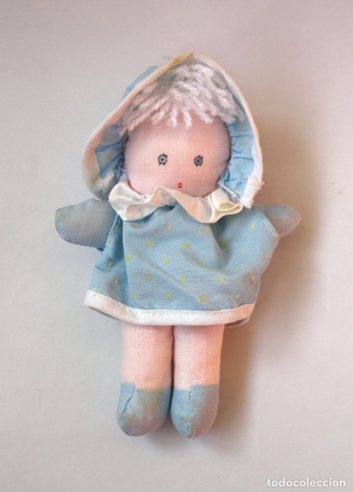 Modern Dolls: PEQUE&Ntilde;A MU&Ntilde;ECA DE TRAPO AZUL DE LOS A&Ntilde;OS 80.