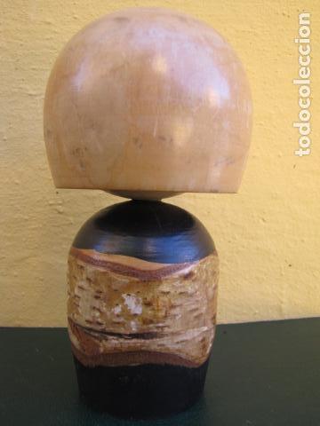 Mu&ntilde;ecas modernas: Mu&ntilde;eca japonesa Kokeshi. madera - Foto 3