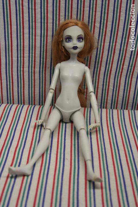 Mu&ntilde;ecas modernas: PRINCESA ZOMBIE WOWWEE 2012 RAPUNZEL - Foto 6