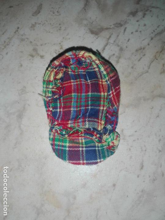 Mu&ntilde;ecas modernas: Gorro de Mu&ntilde;eca bratz - Foto 1