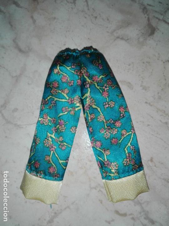 Mu&ntilde;ecas modernas: pantalon de mu&ntilde;eca bratz - Foto 1