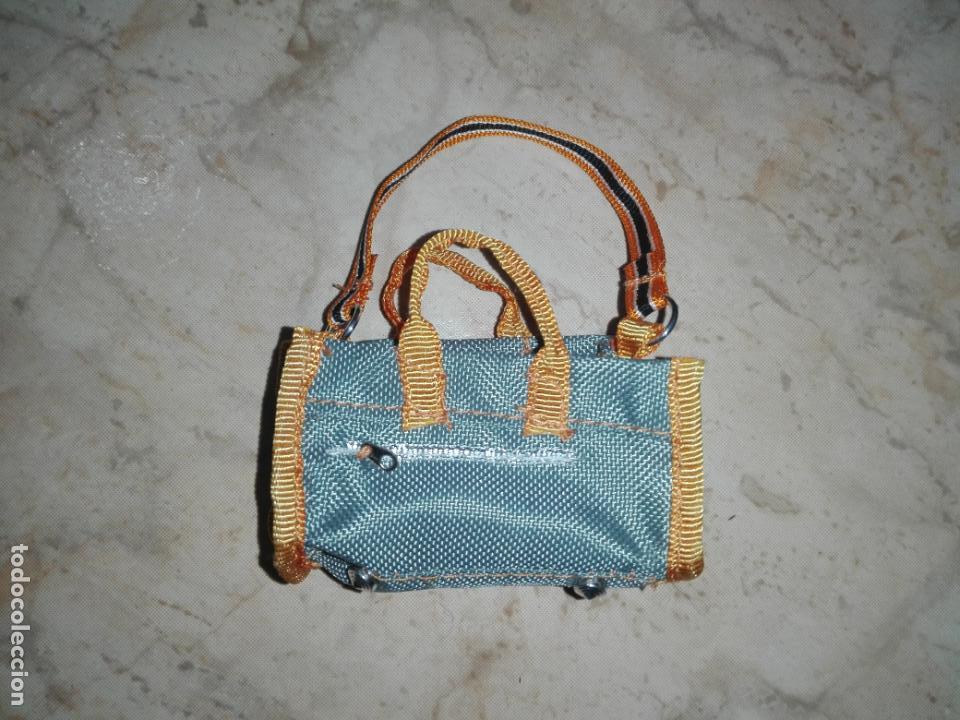 Mu&ntilde;ecas modernas: bolso de Mu&ntilde;eca bratz - Foto 1