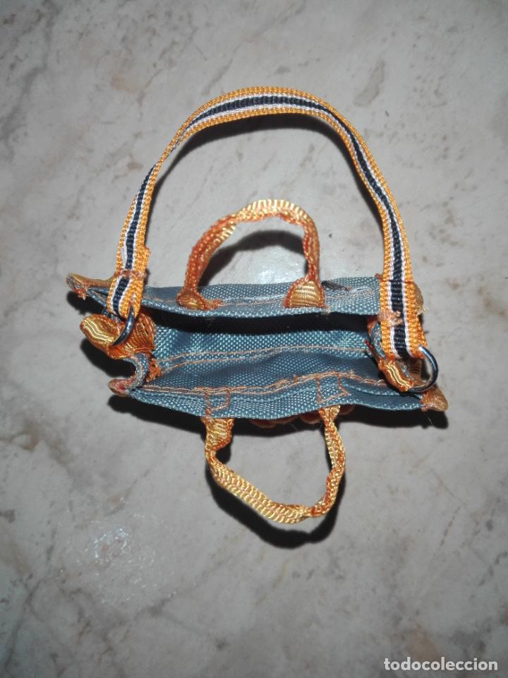 Mu&ntilde;ecas modernas: bolso de Mu&ntilde;eca bratz - Foto 2