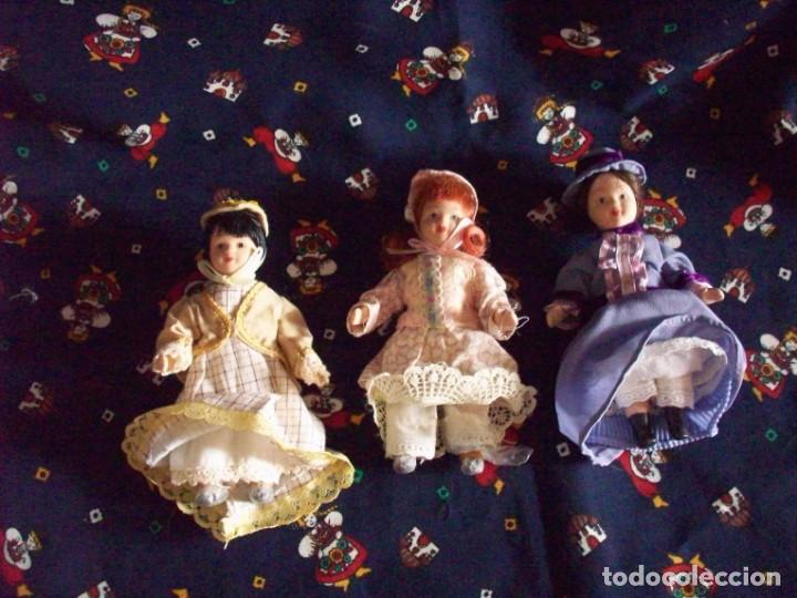 Mu&ntilde;ecas modernas: trio de se&ntilde;oritas antiguas - Foto 1