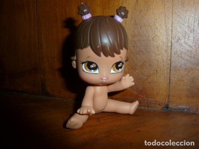 Mu&ntilde;ecas modernas: Mu&ntilde;eca Beb&eacute; mini Bratz - Foto 3
