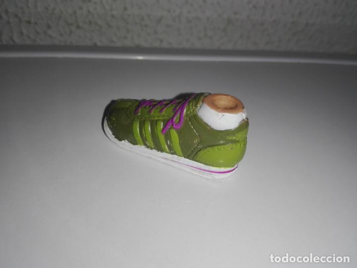 Mu&ntilde;ecas modernas: Zapato bota de mu&ntilde;eca bratz - Foto 2