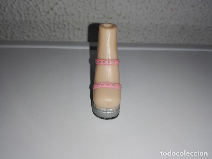 Mu&ntilde;ecas modernas: Zapato  de mu&ntilde;eca bratz - Foto 3
