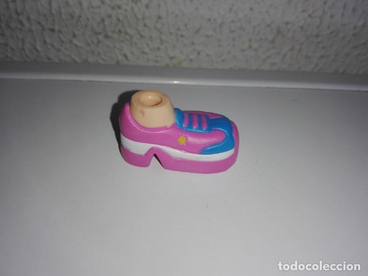 Mu&ntilde;ecas modernas: Zapato de mu&ntilde;eca bratz - Foto 1