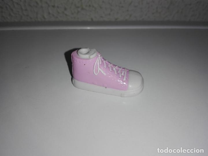 Mu&ntilde;ecas modernas: Zapato de mu&ntilde;eca bratz - Foto 1