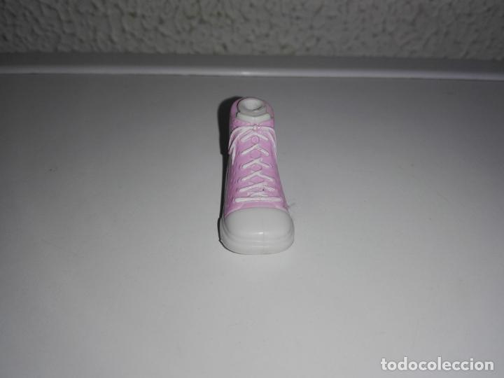 Mu&ntilde;ecas modernas: Zapato de mu&ntilde;eca bratz - Foto 3