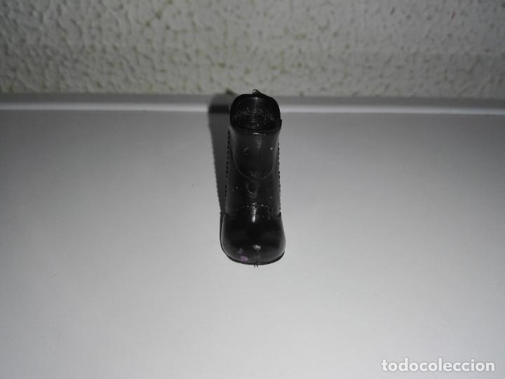 Mu&ntilde;ecas modernas: Zapato de mu&ntilde;eca bratz - Foto 3