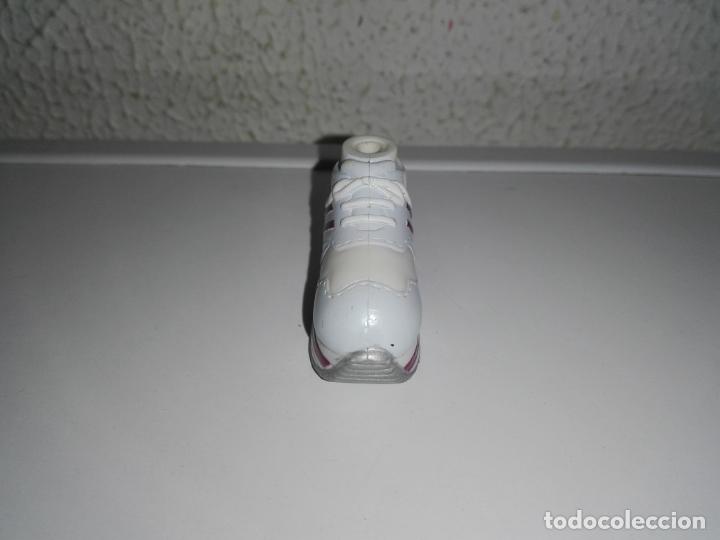 Mu&ntilde;ecas modernas: Zapato de mu&ntilde;eca bratz - Foto 3
