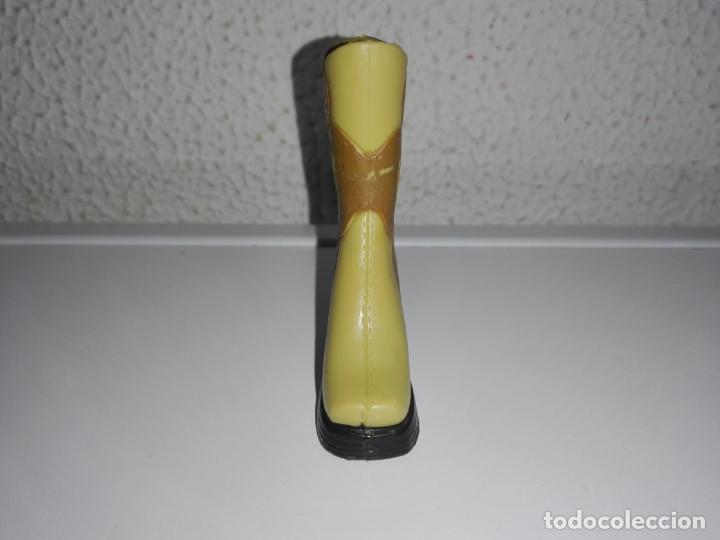 Mu&ntilde;ecas modernas: Zapato de mu&ntilde;eca bratz - Foto 3