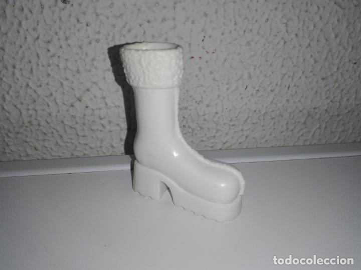 Mu&ntilde;ecas modernas: Zapato de mu&ntilde;eca bratz - Foto 1