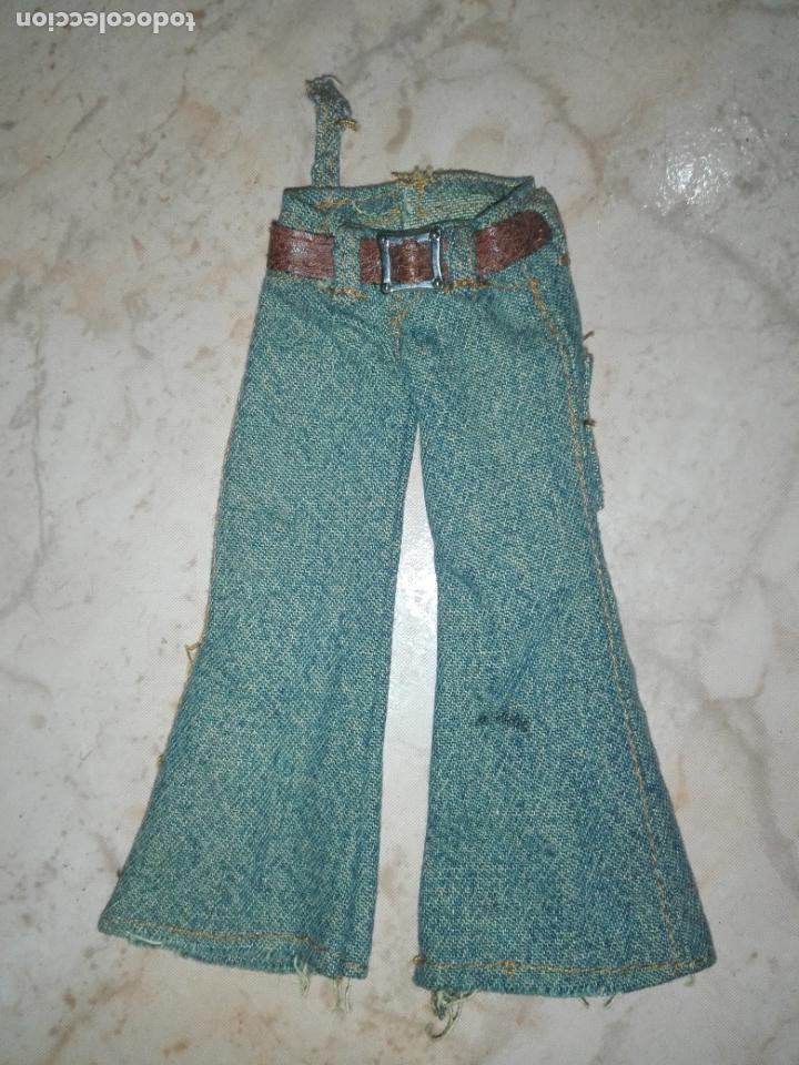 Mu&ntilde;ecas modernas: Pantal&oacute;n de mu&ntilde;eco bratz chico - Foto 1