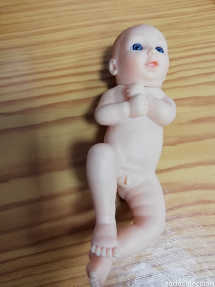 Mu&ntilde;ecas modernas: Mu&ntilde;equito de goma marca Magic baby - Foto 1