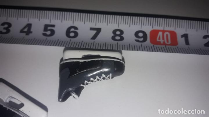 Mu&ntilde;ecas modernas: Zapatos para Mu&ntilde;eca mini bratz - Foto 4
