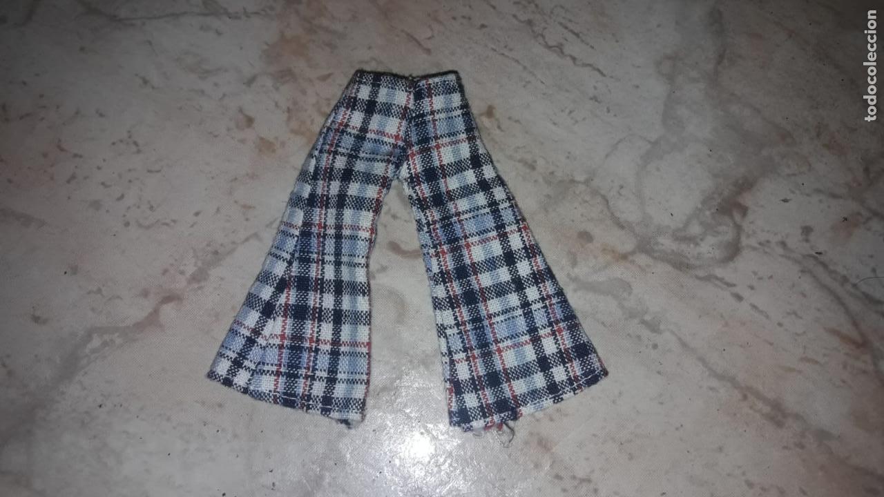 Mu&ntilde;ecas modernas: Pantalon de mu&ntilde;eca bratz - Foto 1