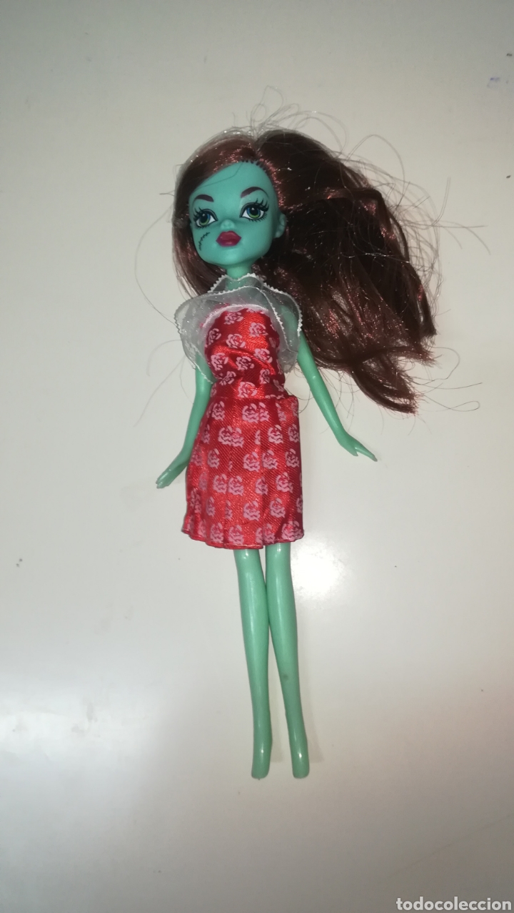 Mu&ntilde;ecas modernas: Mu&ntilde;eca Moster High. - - Foto 1