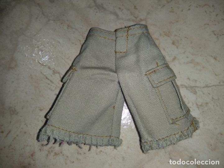 Mu&ntilde;ecas modernas: Pantal&oacute;n de mu&ntilde;eco chico Bratz - Foto 2