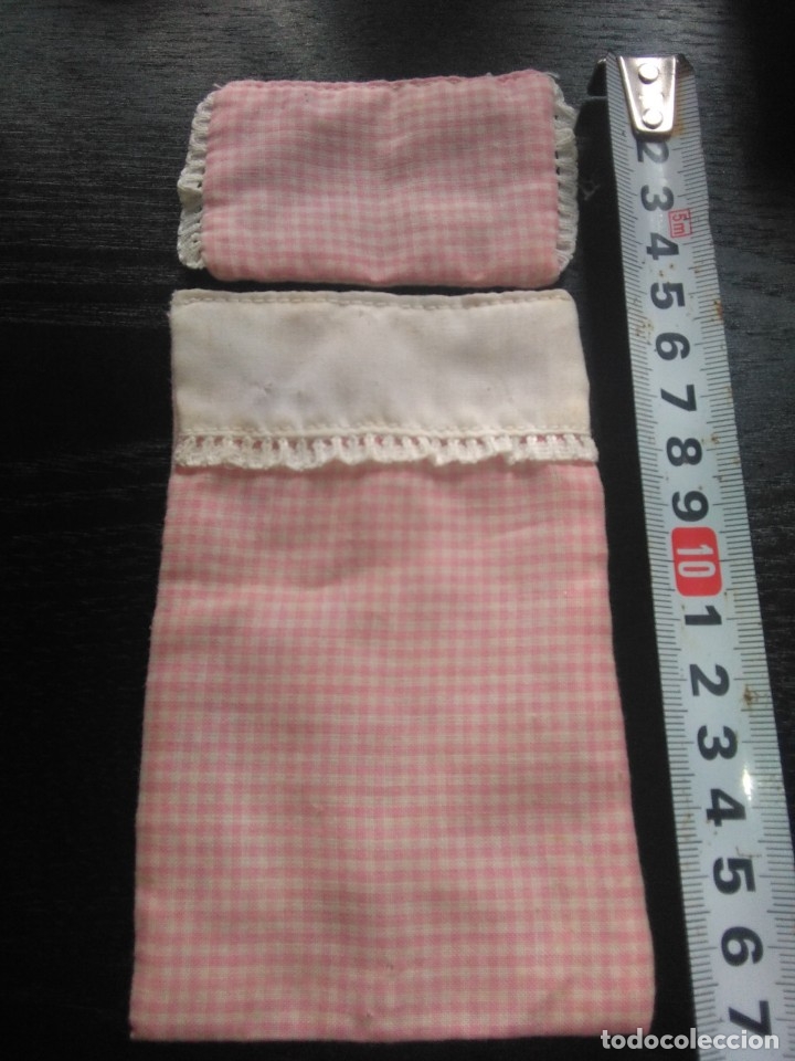 Mu&ntilde;ecas modernas: Manta y almohada de mu&ntilde;eca mu&ntilde;eco bebe ubc - Foto 6