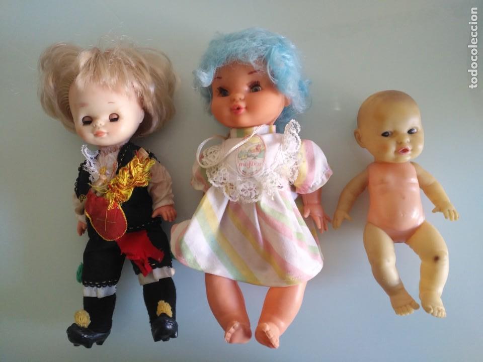 Mu&ntilde;ecas modernas: Lote de tres mu&ntilde;ecas - Foto 1