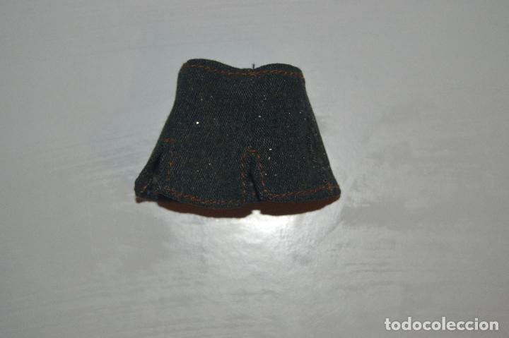 Mu&ntilde;ecas modernas: Falda de mu&ntilde;eca bratz - Foto 1
