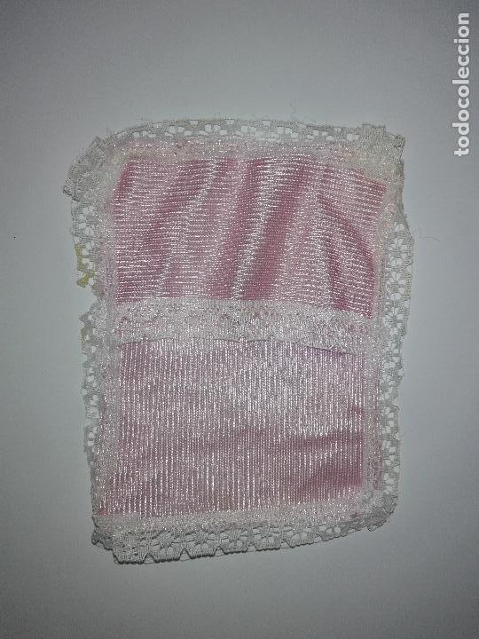 Mu&ntilde;ecas modernas: Manta accedorio para mu&ntilde;eca bebe - Foto 1