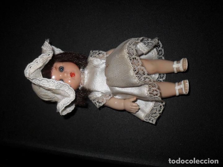 Mu&ntilde;ecas modernas: Mini Mu&ntilde;eca Mariquita Perez - Foto 1