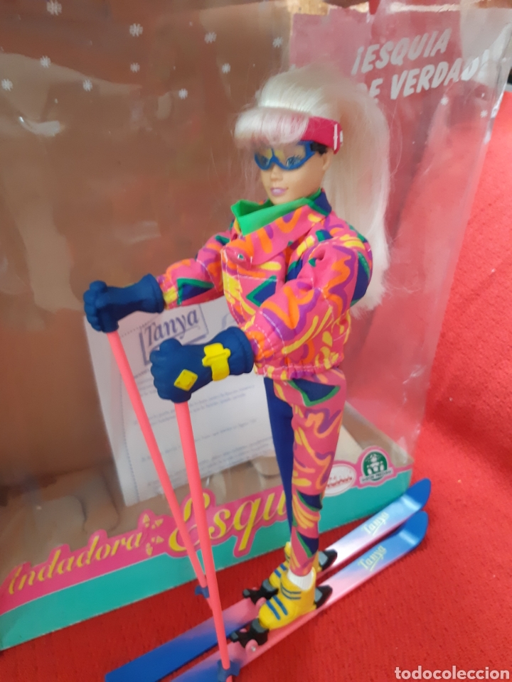 Mu&ntilde;ecas modernas: Mu&ntilde;eca Tanya Andadora - Foto 2