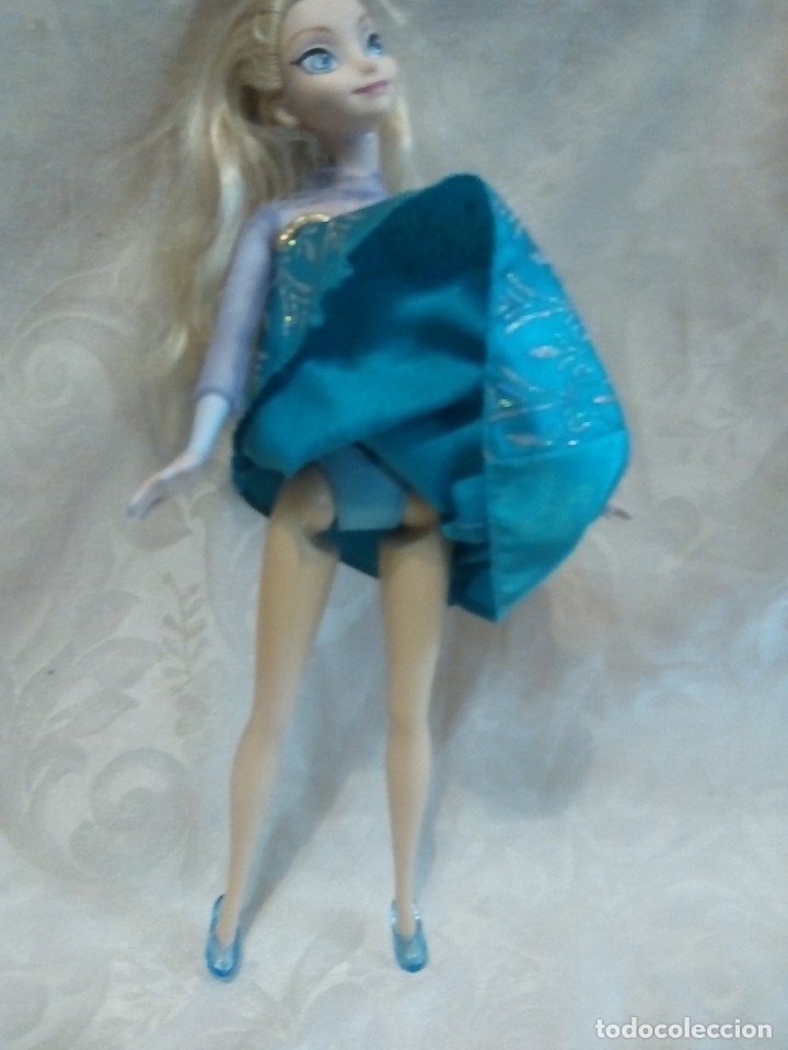 Mu&ntilde;ecas modernas: Mu&ntilde;eca Elsa de frozen - Foto 3