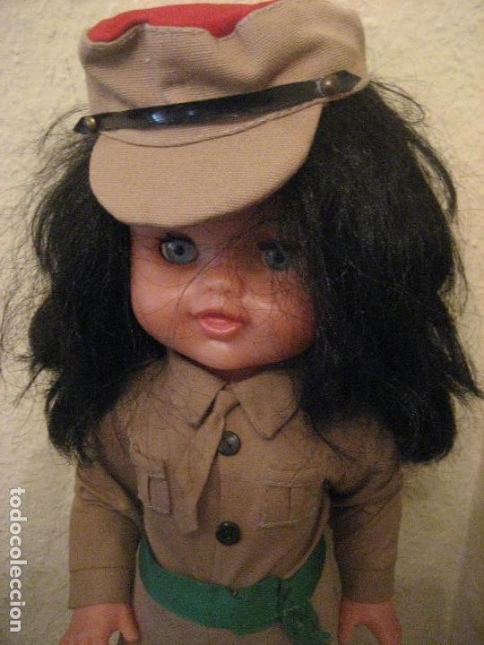 Mu&ntilde;ecas modernas: Mu&ntilde;eca militar . 43 cms de alto - Foto 3