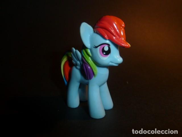 Mu&ntilde;ecas modernas: My little pony arco iris 6cm. - Foto 3