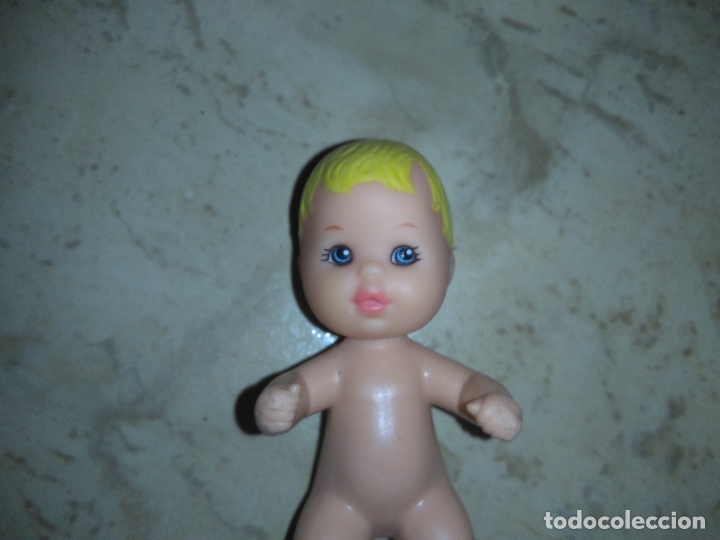 Mu&ntilde;ecas modernas: mu&ntilde;eco bebe de Barbie - Foto 2