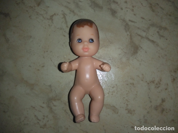 Mu&ntilde;ecas modernas: mu&ntilde;eco bebe de Barbie - Foto 2