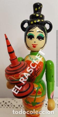 Mu&ntilde;ecas modernas: MU&Ntilde;ECA DE MADERA ARTICULADA - Foto 5
