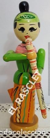 Mu&ntilde;ecas modernas: MU&Ntilde;ECA DE MADERA ARTICULADA - Foto 1