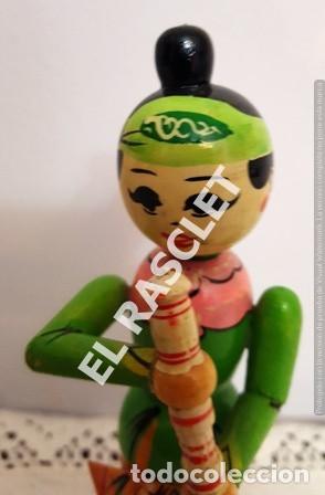 Mu&ntilde;ecas modernas: MU&Ntilde;ECA DE MADERA ARTICULADA - Foto 4