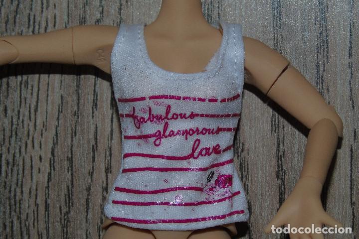 Mu&ntilde;ecas modernas: Ropa Blusa para Mu&ntilde;eca Blythe articulada - Foto 1