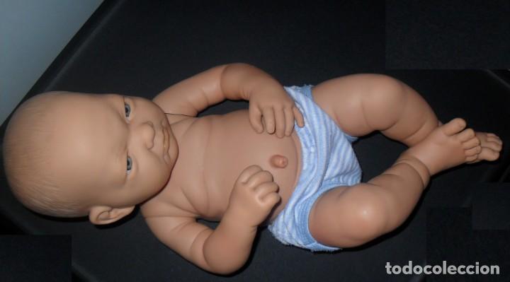 Mu&ntilde;ecas modernas: Mu&ntilde;eca Mu&ntilde;eco BEBE Dia 42 cm - Foto 3