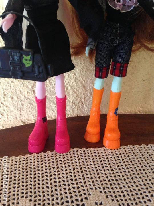 Mu&ntilde;ecas modernas: LOTE DE 2 MU&Ntilde;ECAS  TIPO  BRATZ MONSTER Y COMPLEMENTOS - Foto 5