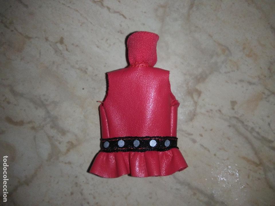 Mu&ntilde;ecas modernas: chaleco de mu&ntilde;eca monster high - Foto 2